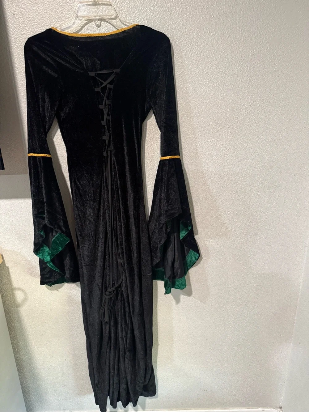 Fashion costumes elegant black